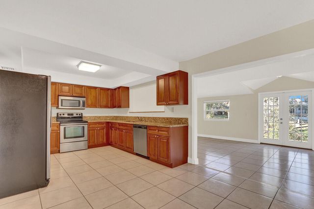 8074 SE River Lane, Stuart, FL 34997