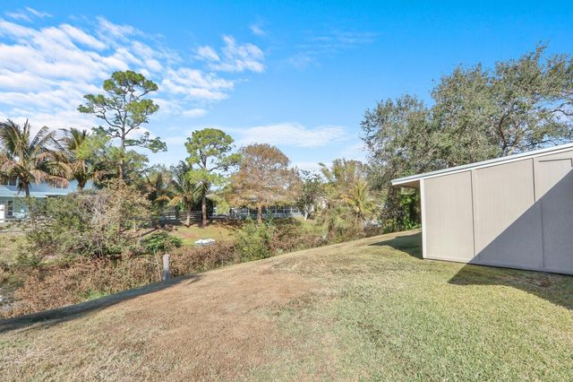 8074 SE River Lane, Stuart, FL 34997