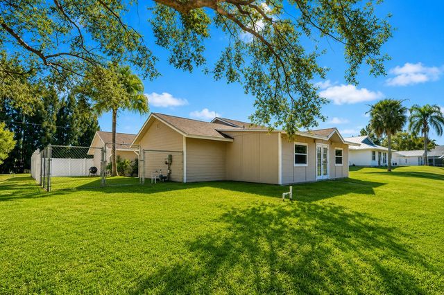 8074 SE River Lane, Stuart, FL 34997