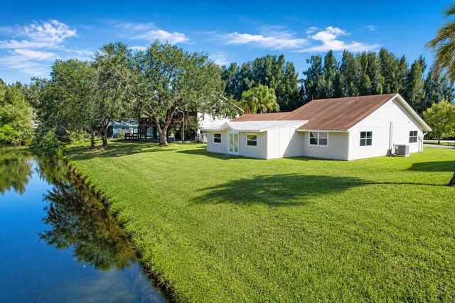 8074 SE River Lane, Stuart, FL 34997