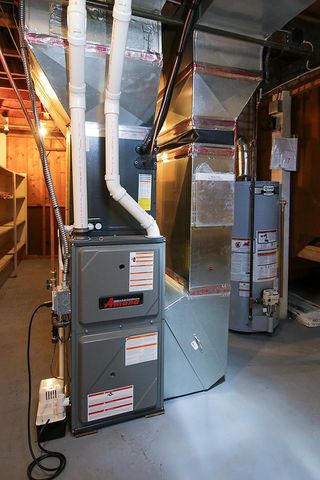 706 Lynn Road SW, Hutchinson, MN 55350