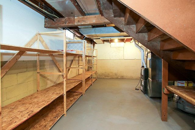 706 Lynn Road SW, Hutchinson, MN 55350