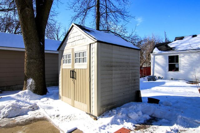 706 Lynn Road SW, Hutchinson, MN 55350