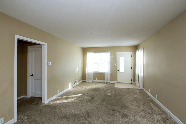 706 Lynn Road SW, Hutchinson, MN 55350