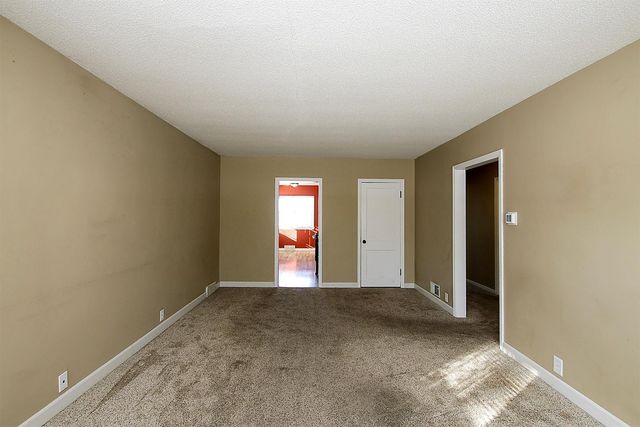 706 Lynn Road SW, Hutchinson, MN 55350