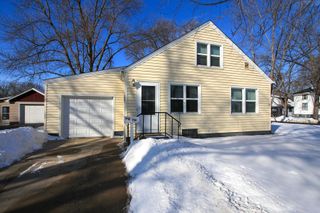 706 Lynn Road SW, Hutchinson, MN 55350