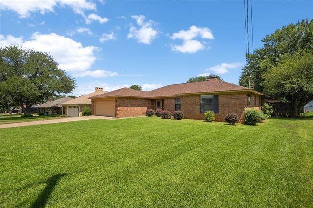 1910 Inglewood St, Henderson, TX 75654
