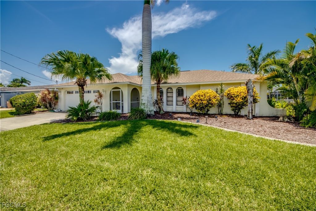 912 SW 54th LN, Cape Coral, FL 33914