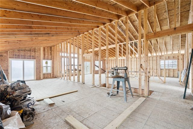 6115 32nd Ave, Shellsburg, IA 52332