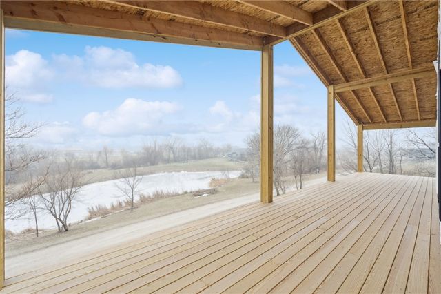 6115 32nd Ave, Shellsburg, IA 52332