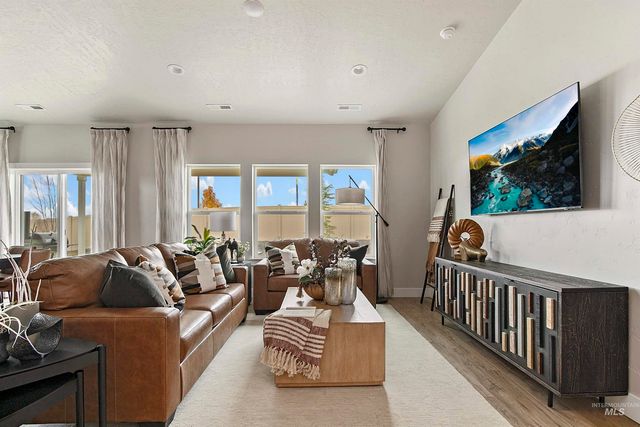 19360 Snowyside Way, Caldwell, ID 83605