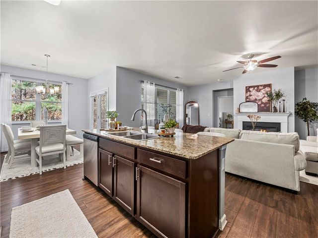 3271 Heatherwood Drive, Gainesville, GA 30507