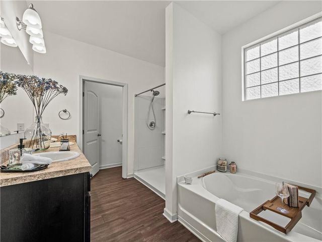 3271 Heatherwood Drive, Gainesville, GA 30507