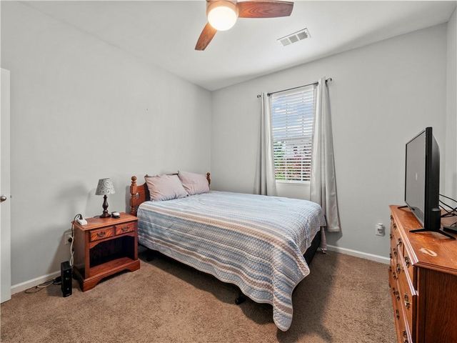 3271 Heatherwood Drive, Gainesville, GA 30507