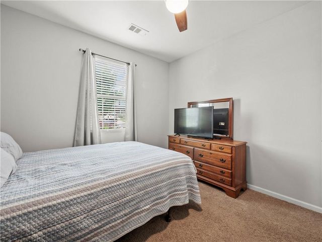 3271 Heatherwood Drive, Gainesville, GA 30507