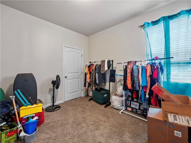 3271 Heatherwood Drive, Gainesville, GA 30507