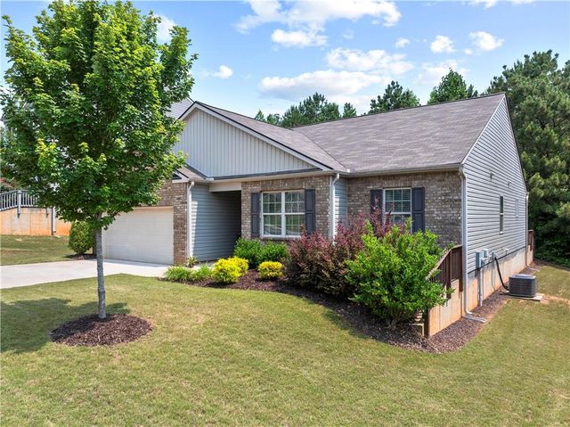 3271 Heatherwood Drive, Gainesville, GA 30507