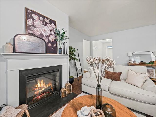 3271 Heatherwood Drive, Gainesville, GA 30507