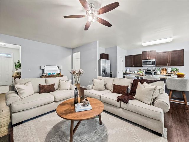 3271 Heatherwood Drive, Gainesville, GA 30507