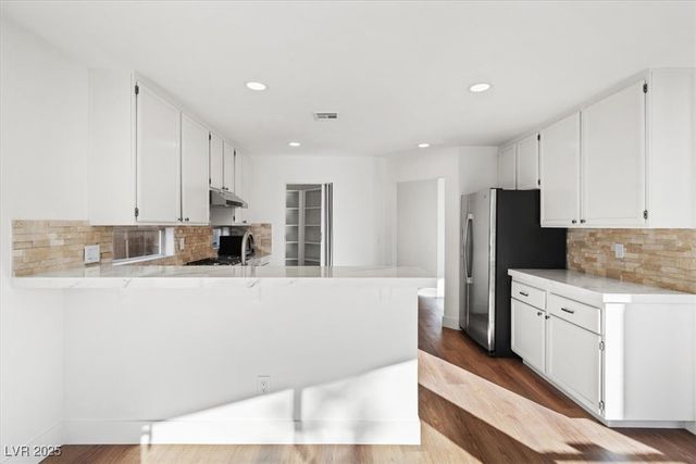 8009 Celebreeze Court, Las Vegas, NV 89145