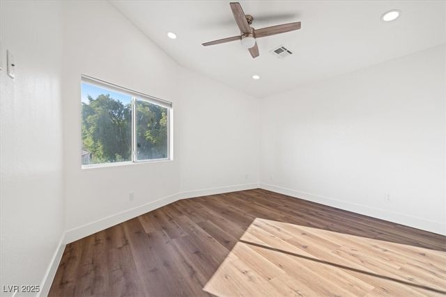 8009 Celebreeze Court, Las Vegas, NV 89145