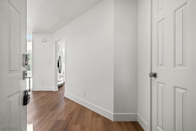 8009 Celebreeze Court, Las Vegas, NV 89145