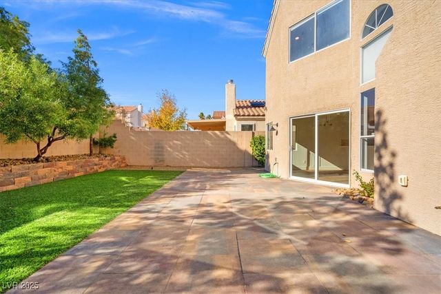 8009 Celebreeze Court, Las Vegas, NV 89145