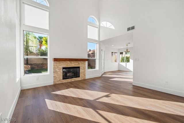 8009 Celebreeze Court, Las Vegas, NV 89145