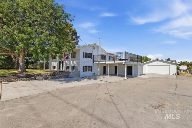 816 W Greenhurst Rd, Nampa, ID 83686