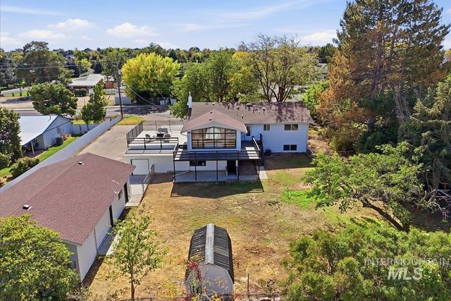 816 W Greenhurst Rd, Nampa, ID 83686
