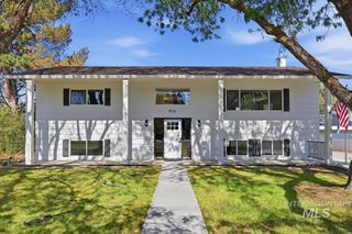 816 W Greenhurst Rd, Nampa, ID 83686