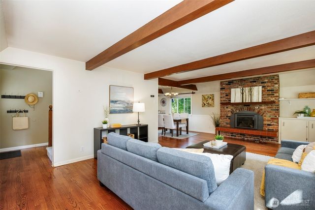 23200 19th Avenue SE, Bothell, WA 98021