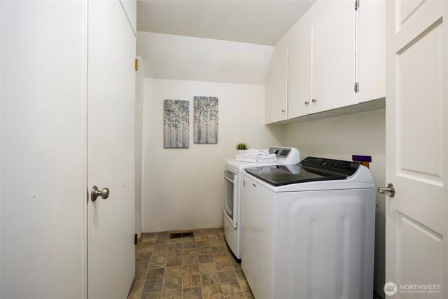 23200 19th Avenue SE, Bothell, WA 98021