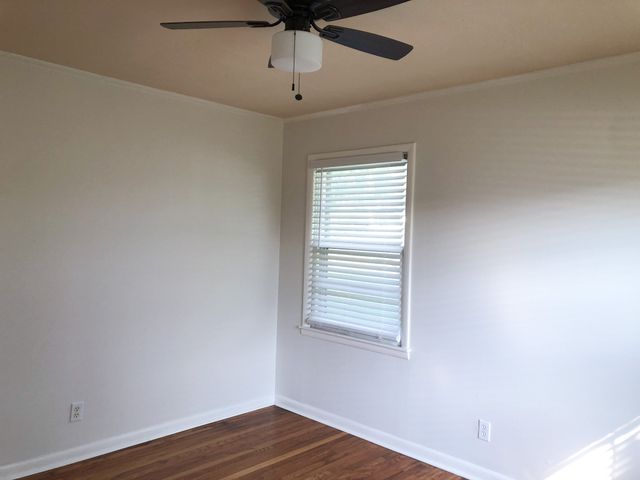 1102 N High St, Winchester, TN 37398