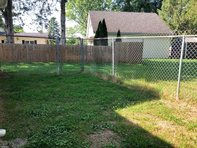 1102 N High St, Winchester, TN 37398