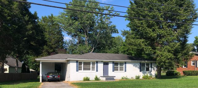 1102 N High St, Winchester, TN 37398
