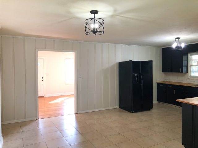 1102 N High St, Winchester, TN 37398
