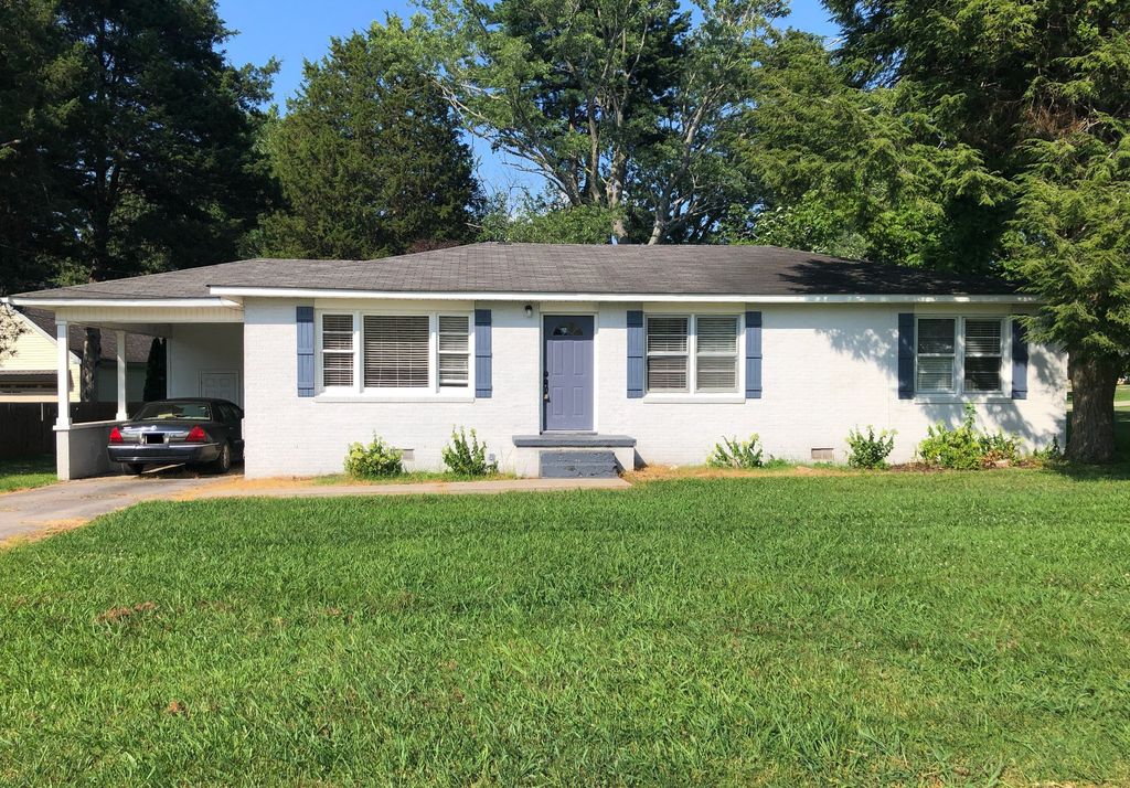 1102 N High St, Winchester, TN 37398