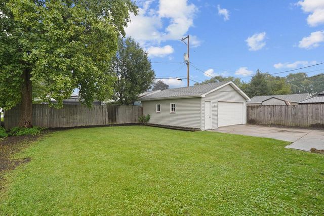 1904 87th STREET, Kenosha, WI 53143