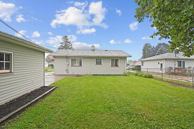 1904 87th STREET, Kenosha, WI 53143