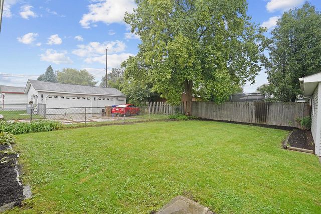 1904 87th STREET, Kenosha, WI 53143
