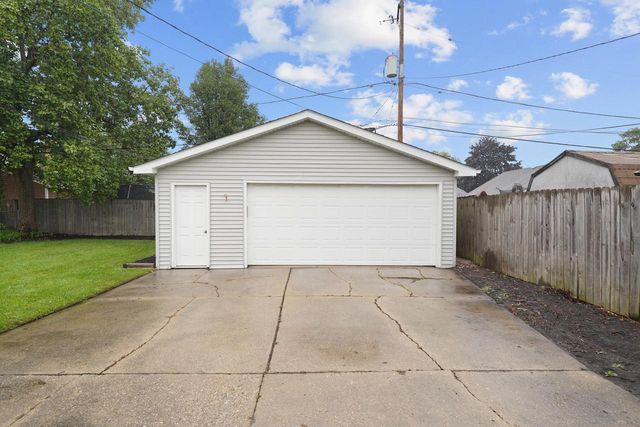 1904 87th STREET, Kenosha, WI 53143