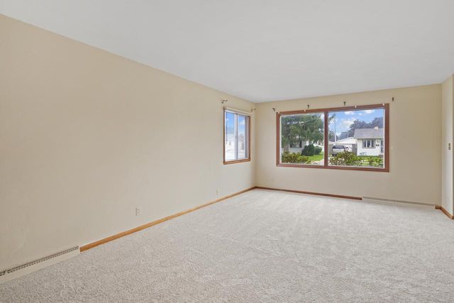 1904 87th STREET, Kenosha, WI 53143