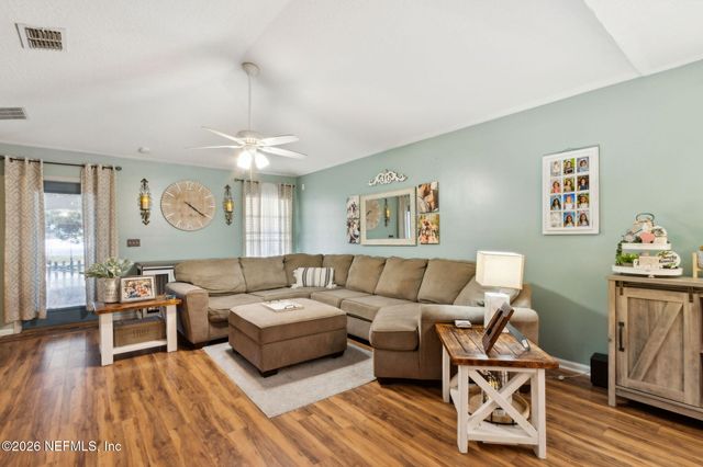 96055 AQUA VISTA Court, Yulee, FL 32097