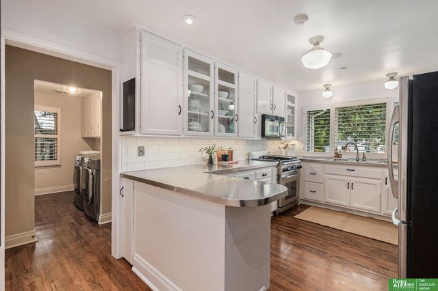 652 N 66 Street, Omaha, NE 68132