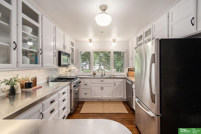 652 N 66 Street, Omaha, NE 68132