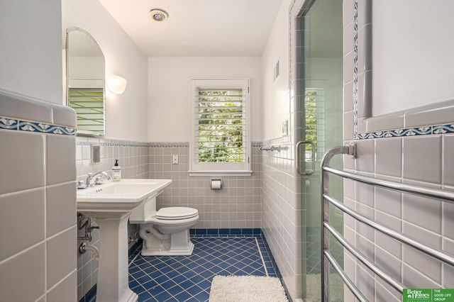 652 N 66 Street, Omaha, NE 68132