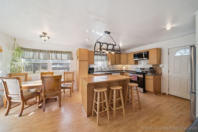 442156 E 367 Road, Big Cabin, OK 74332