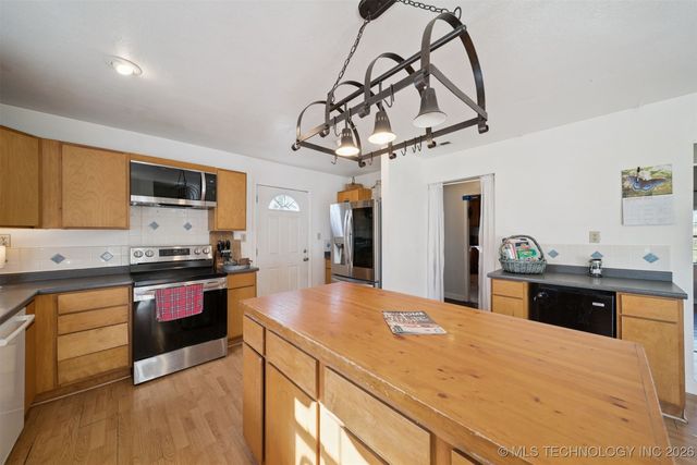 442156 E 367 Road, Big Cabin, OK 74332