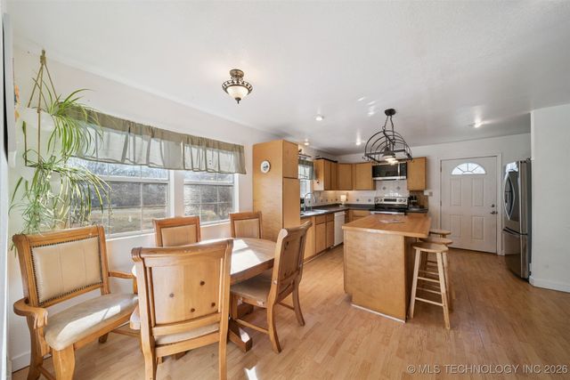 442156 E 367 Road, Big Cabin, OK 74332